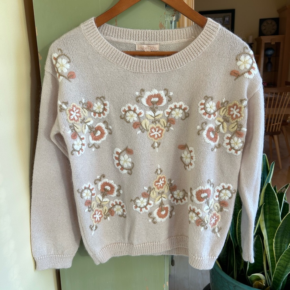 NWT Louise Misha Mohair Wool Blend Embroidered Floral Crewneck Blush Sweater XS